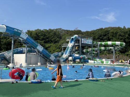 ネスタリゾート神戸プールの混雑具合